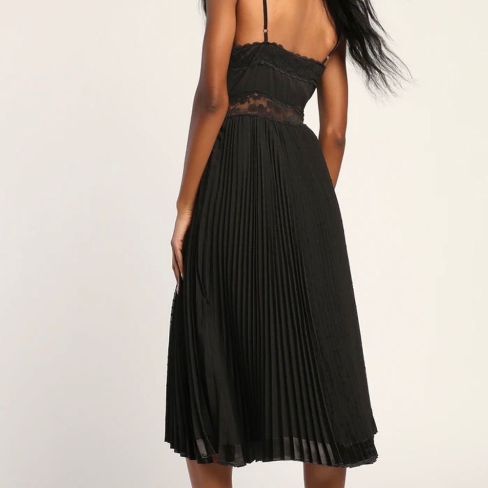 Dot Your Love Black Lace Pleated Midi Dress . Small - Picture 2 of 3